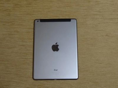Лот: 3678145. Фото: 1. iPad Air 32Gb. Планшеты