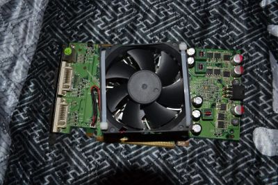 Лот: 6321035. Фото: 1. Видеокарта GeForce 9600 GT. Видеокарты