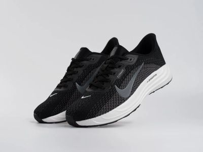 Лот: 25206982. Фото: 1. Кроссовки Nike Pegasus Plus. Кеды, кроссовки, слипоны