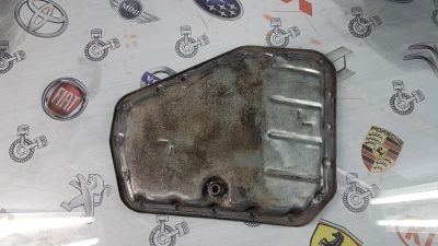 Лот: 24396622. Фото: 1. Поддон КПП Toyota Funcargo 2NZ-FE... Трансмиссия