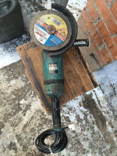 Лот: 8701776. Фото: 1. Болгарка Makita GA9040S. Электроинструмент
