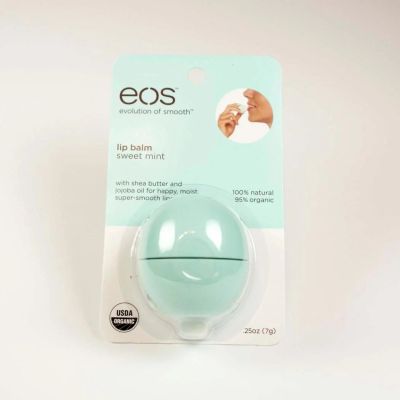 Лот: 9639359. Фото: 1. Бальзамы для губ EOS - сладкая... Уход за лицом 