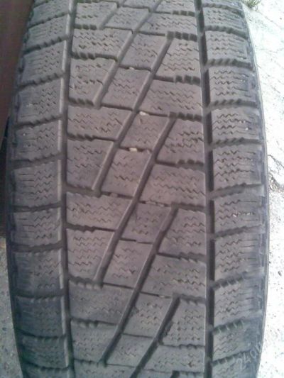 Лот: 107769. Фото: 1. 3 колеса Bridgestone MZ01 215... Шины