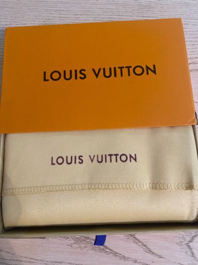 Лот: 18339549. Фото: 1. Кошелёк Louis Vuitton. Бумажники, кошельки, портмоне