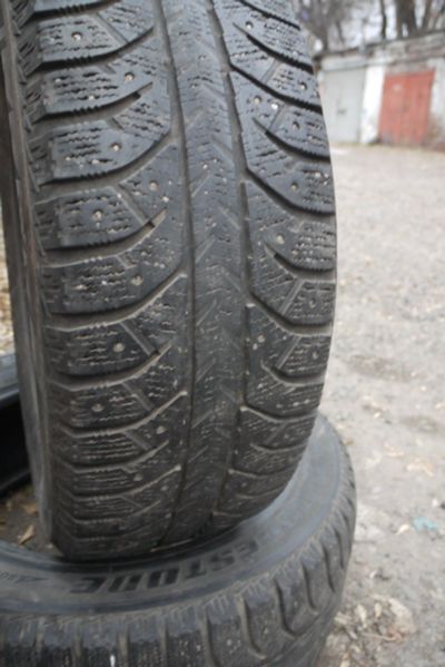 Лот: 10488125. Фото: 1. Шины bridgestone ice cruiser 225... Шины