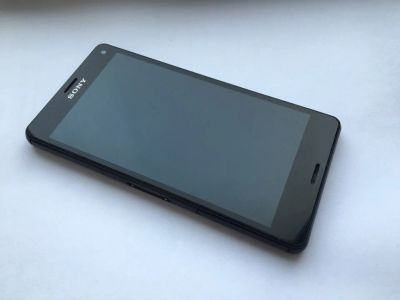 Лот: 8474870. Фото: 1. Продам Sony Xperia Z3 compact. Смартфоны