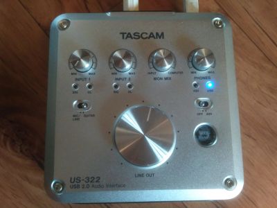 Лот: 12775098. Фото: 1. Tascam US-322 USB 2.0 аудиоинтерфейс... Микшеры, предусилители, микрофонные эффекты