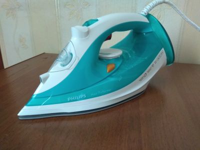 Лот: 15665900. Фото: 1. Утюг Philips Azur Performer. Утюги, парогенераторы, отпариватели