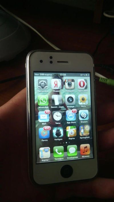 Лот: 4292143. Фото: 1. Iphone 3GS 32gb white Дешего!. Смартфоны