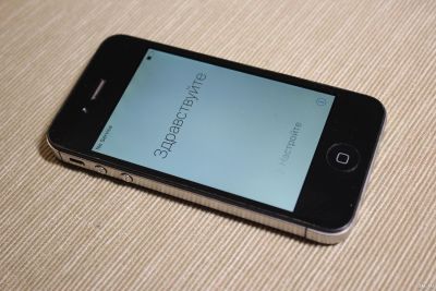 Лот: 16772355. Фото: 1. iPhone 4S 16G полностью исправный... Смартфоны