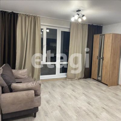 Лот: 21039604. Фото: 1. Сдам 1-комн. кв. 35 кв.м. Красноярск... Квартиры, студии