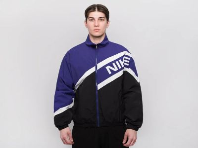 Лот: 25066646. Фото: 1. Ветровка Nike. Верхняя одежда