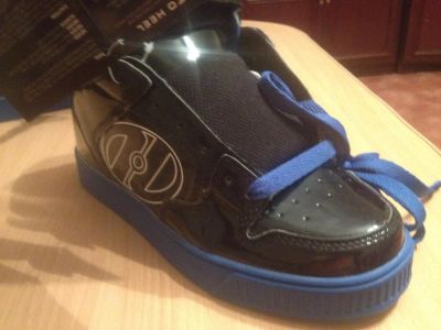Лот: 6325172. Фото: 1. Продам роликовые кроссовки Heelys... Другое (спортивная одежда)