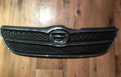 Лот: 10854344. Фото: 1. Решетка радиатора Toyota NZE124... Кузов