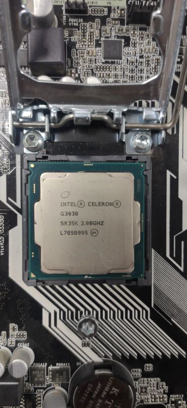 Лот: 18793667. Фото: 1. Процессор celeron g3930 под lga1151. Процессоры