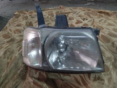Лот: 18396291. Фото: 1. Фары передние Honda Stepwgn. Оптика и освещение