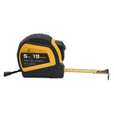 Лот: 25260373. Фото: 1. Рулетка ALUKOMTOOLS 5 м х 19 мм... Ручной инструмент