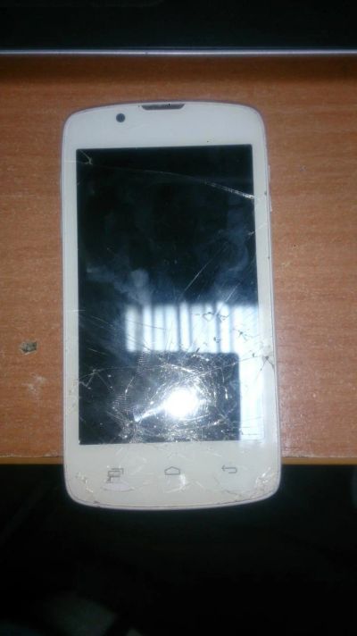 Лот: 11667431. Фото: 1. Телефон Fly IQ4490 (14570). Смартфоны