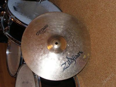 Лот: 1159146. Фото: 1. комплект тарелок Zildjian ZBT... Ударные