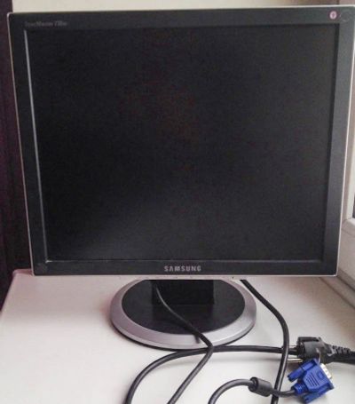 Лот: 5310089. Фото: 1. Samsung SyncMaster 730BF. ЖК-мониторы