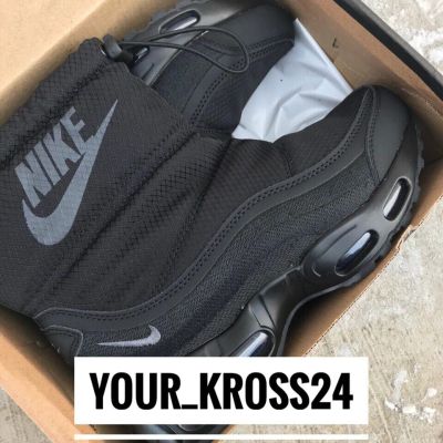 Лот: 10650391. Фото: 1. Сапоги Nike. Кеды, кроссовки, слипоны