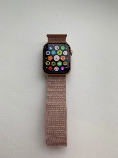 Лот: 10289736. Фото: 1. Apple Watch Sport 44mm series... Смарт-часы, фитнес-браслеты, аксессуары