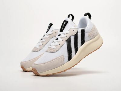 Лот: 24974023. Фото: 1. Кроссовки Adidas Futro Lite. Кеды, кроссовки, слипоны
