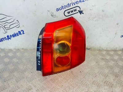Лот: 25513219. Фото: 1. фонарь toyota Corolla ZZE120. Двигатель и элементы двигателя