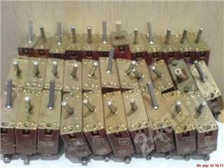 Лот: 305353. Фото: 1. Самолётные автоматы 27Вольт, ток... Другое (радиодетали  (электронные компоненты))