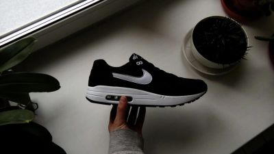 Лот: 10208274. Фото: 1. Кроссовки Nike Air Max. Кеды, кроссовки, слипоны