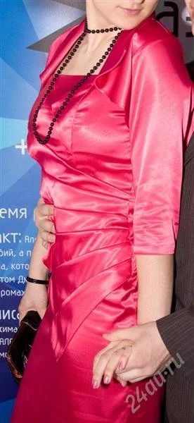 Лот: 3279412. Фото: 1. Котейльное платье алого цвета... Платья