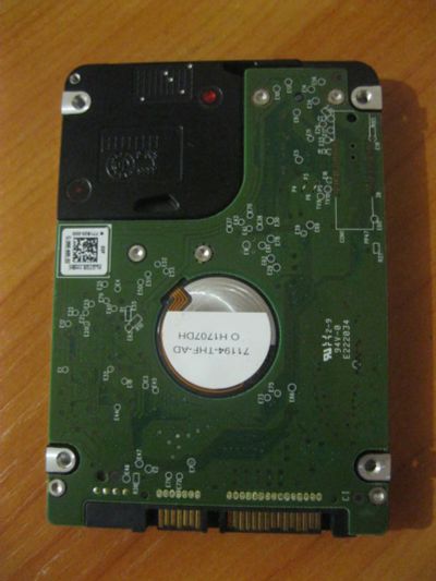 Лот: 9046480. Фото: 1. Продам жёсткий диск на 640 Гб. Жёсткие диски (HDD)