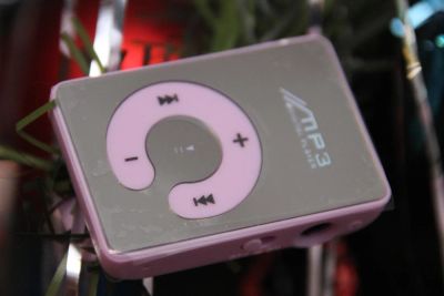 Лот: 2529115. Фото: 1. mp3 плеер (клон apple ipod shuffle... Плееры