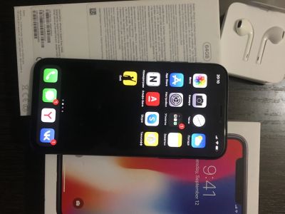 Лот: 15619663. Фото: 1. iPhone X 64gb чёрный все работает... Смартфоны