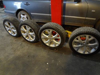 Лот: 3072643. Фото: 1. Hankook W409 205/50/17. Шины