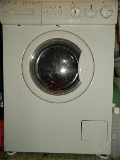 Лот: 2110873. Фото: 1. Стиральная машинка Indesit. Стиральные машины