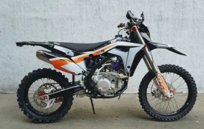 Лот: 21080139. Фото: 1. Мотоцикл BSE Z8 1.0 ENDURO Б/У. Мотоциклы