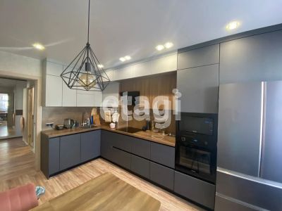 Лот: 21168472. Фото: 1. Продам 2-комн. кв. 54.3 кв.м... Квартиры, студии