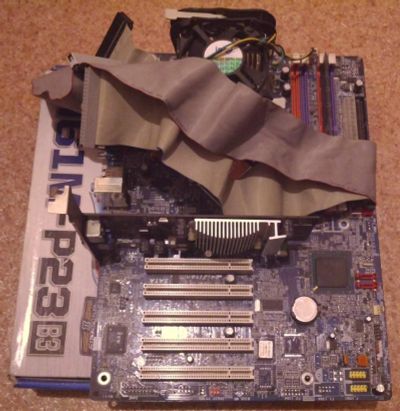 Лот: 8389683. Фото: 1. Motherboard / GigaByte / GA-8IPE1000... Материнские платы