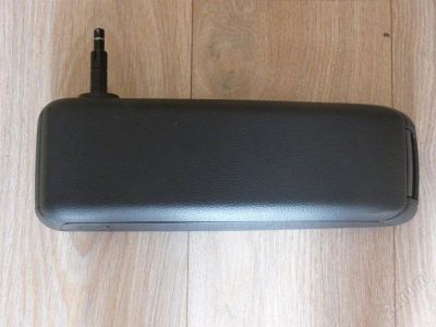 Лот: 872750. Фото: 1. подлокотник Opel Astra H. Салон