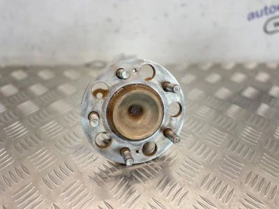 Лот: 21703548. Фото: 1. ступица Hyundai Elantra HD. Двигатель и элементы двигателя