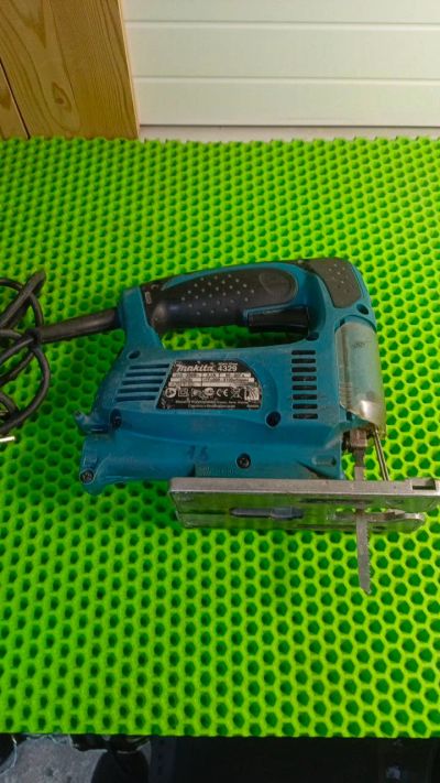 Лот: 25130090. Фото: 1. Лобзик makita 4329 (Г4356). Электроинструмент