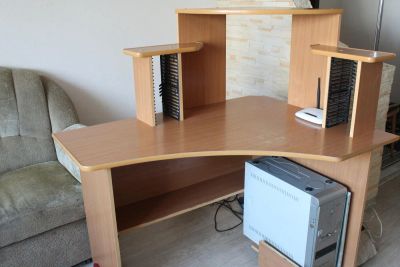 Лот: 9315169. Фото: 1. стол. Компьютерные и письменные столы