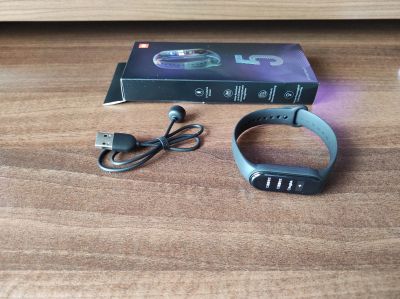 Лот: 17472133. Фото: 1. Xiaomi Mi Band 5 (Global). Смарт-часы, фитнес-браслеты, аксессуары