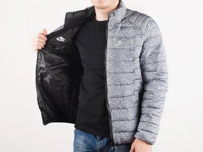 Лот: 10545721. Фото: 1. Куртка Nike S. Верхняя одежда