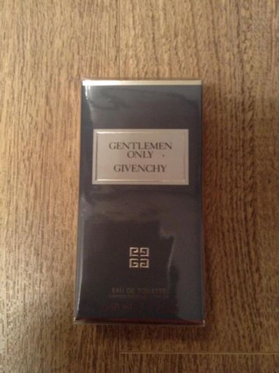 Лот: 6754080. Фото: 1. Туалетная вода Givenchy Gentleman... Мужская парфюмерия