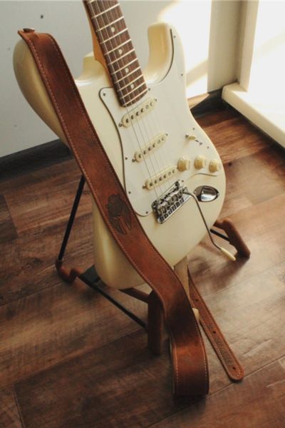 Лот: 16151092. Фото: 1. Fender Road Worn Brown Гитарный... Аксессуары, комплектующие