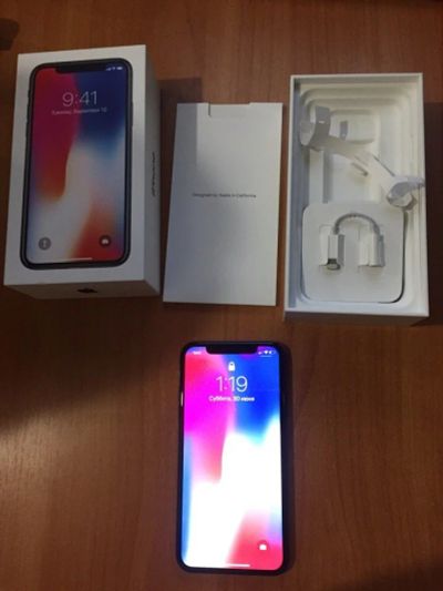 Лот: 11733644. Фото: 1. IPhone X черный 256Gb. Смартфоны