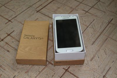 Лот: 3730673. Фото: 1. Samsung Galaxy S4. Смартфоны