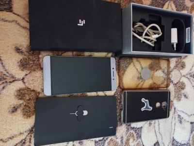 Лот: 18007879. Фото: 1. Leeco le 2 x527. Смартфоны
